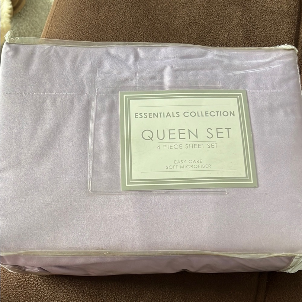 Essentials Collection Queen Sheet Set in Lavender